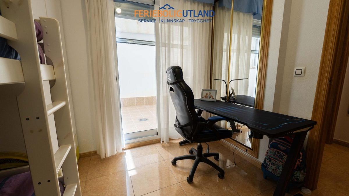 Sprzedaż mieszkania w Piso en Calle Villa Madrid, 20, Puerto Deportivo, Torrevieja, Torrevieja
photo 4