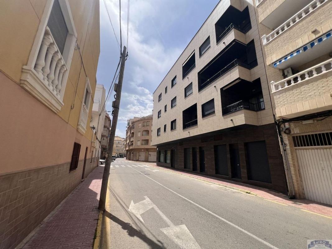 Venta de piso en Piso en Gaspar Perrelló, Torrevieja, Torrevieja
photo 3