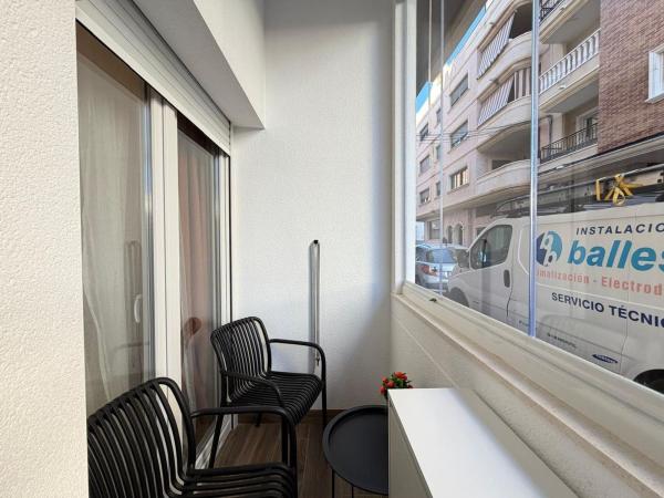Sprzedaż mieszkania w Piso en Calle San Pedro, 1, Puerto Deportivo, Torrevieja, Torrevieja
thumbnail 2