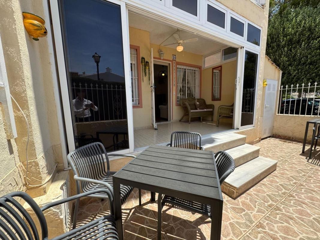 Sprzedaż mieszkania w Piso en Avenida Robleda, 28, La Siesta - El Salado - Torreta, Torrevieja, Torrevieja
photo 3