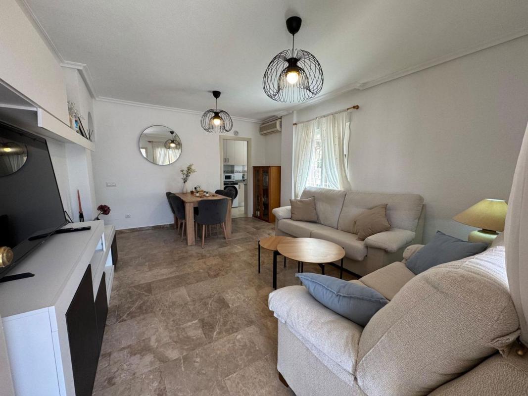 Sprzedaż mieszkania w Piso en Avenida Robleda, 28, La Siesta - El Salado - Torreta, Torrevieja, Torrevieja
photo 4