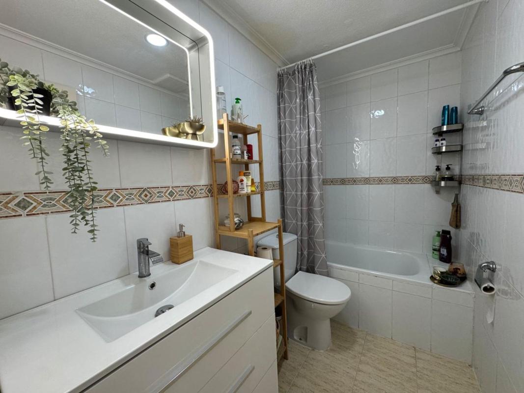 Sprzedaż mieszkania w Piso en Avenida Robleda, 28, La Siesta - El Salado - Torreta, Torrevieja, Torrevieja
photo 5