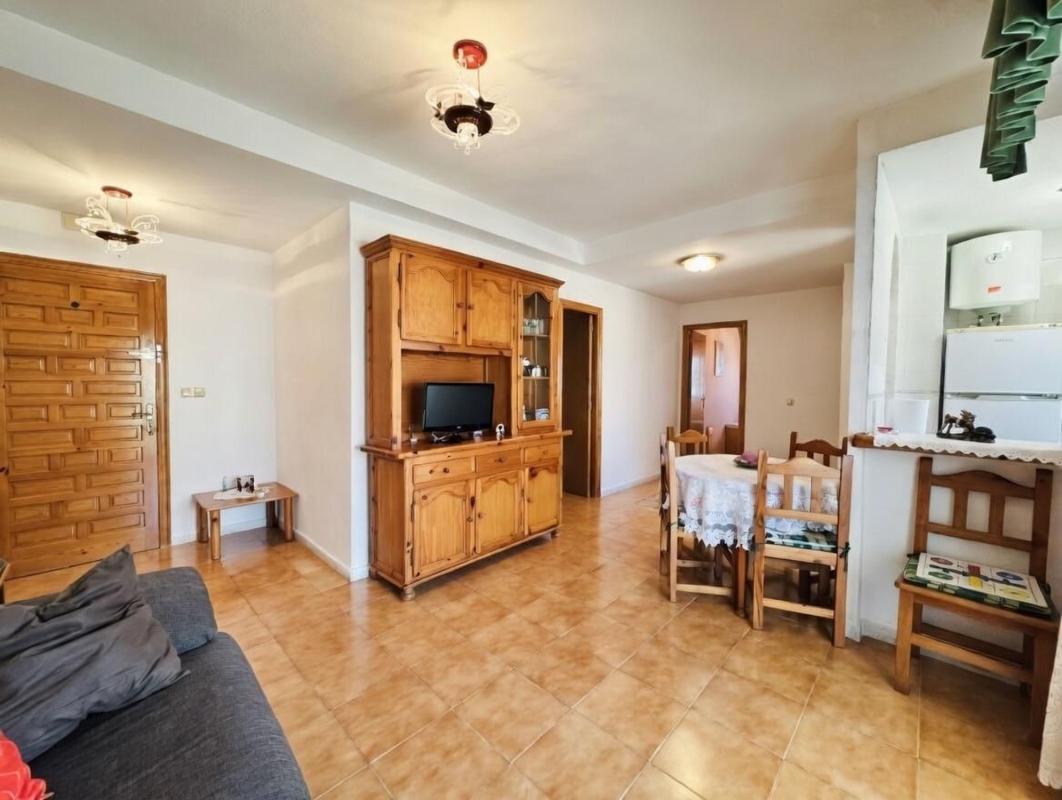 Venta de piso en Piso en Gaspar Perrelló, Torrevieja, Torrevieja
photo 2