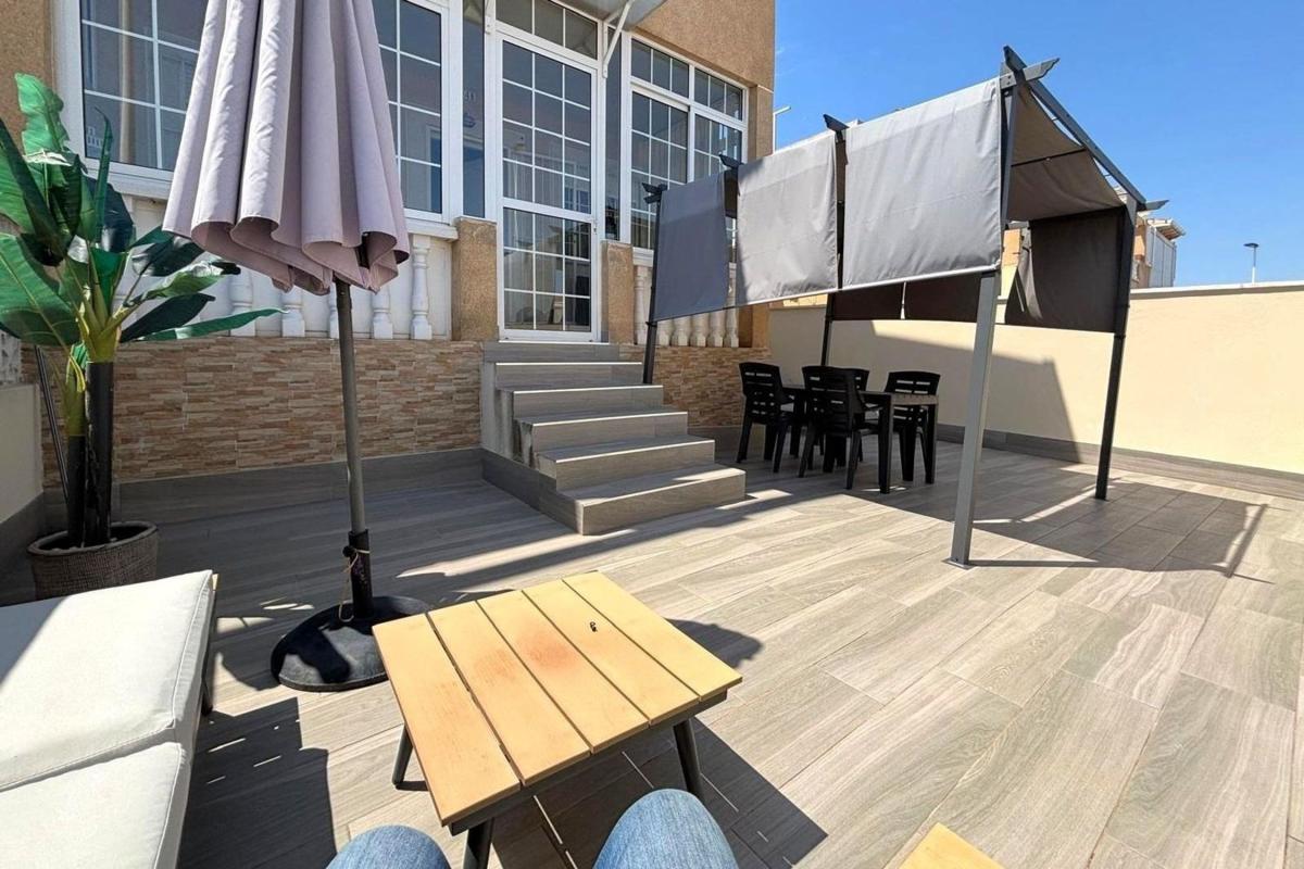 Venta de piso en Piso en Avenida de la Mancha, 3, Aguas Nuevas, Torrevieja, Torrevieja
photo 2