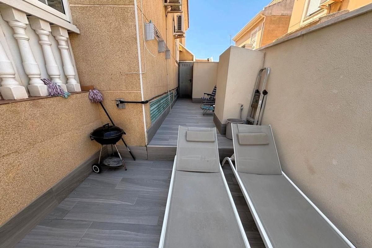 Venta de piso en Piso en Avenida de la Mancha, 3, Aguas Nuevas, Torrevieja, Torrevieja
photo 4
