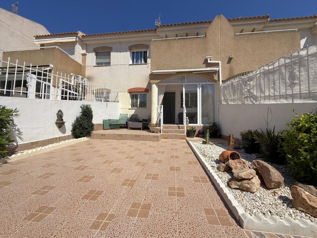 Venta de piso en Piso en Calle del Toboso, Aguas Nuevas, Torrevieja, Torrevieja
 photo 3