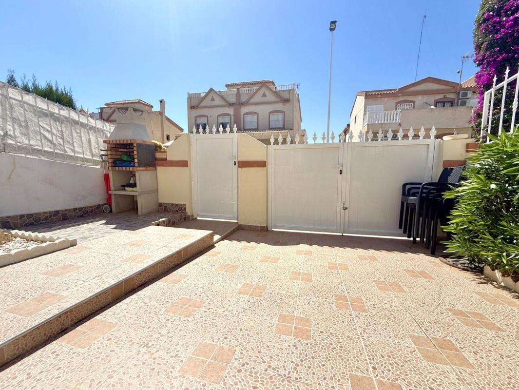 Venta de piso en Piso en Calle del Toboso, Aguas Nuevas, Torrevieja, Torrevieja
 photo 4