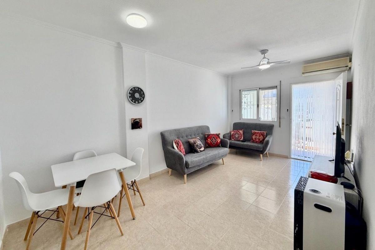 Venta de piso en Piso en Aguas Nuevas, Torrevieja, Torrevieja
photo 4