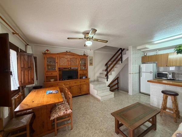 Chalet adosado en Calle Benacantil, Gaspar Perrelló, Torrevieja photo 3