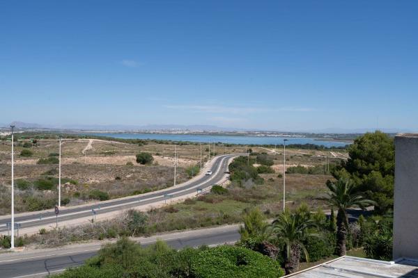 Ático en venta en  Ático en Avenida Corinto, Torreblanca, Torrevieja, Torrevieja photo 3