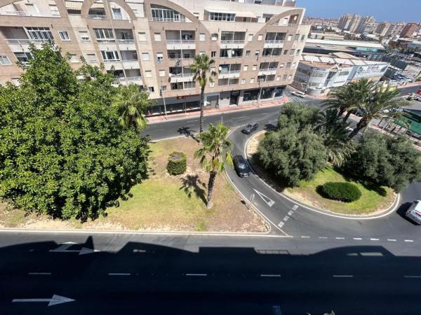 Ático en venta en  Ático en Calle Caritas, Parque Acuático - Sector 25, Torrevieja, Torrevieja photo 2