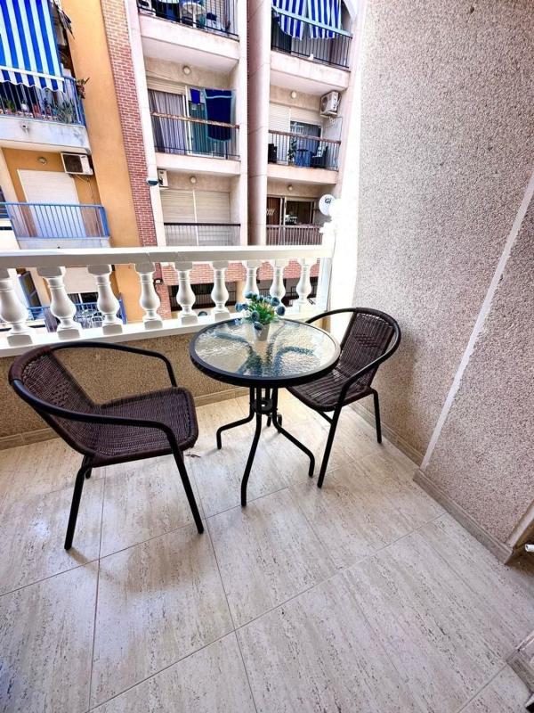 Продажа квартиры на Piso en Calle Vicente Blasco Ibáñez, Playa del Cura, Torrevieja, Торревьеха
photo 3