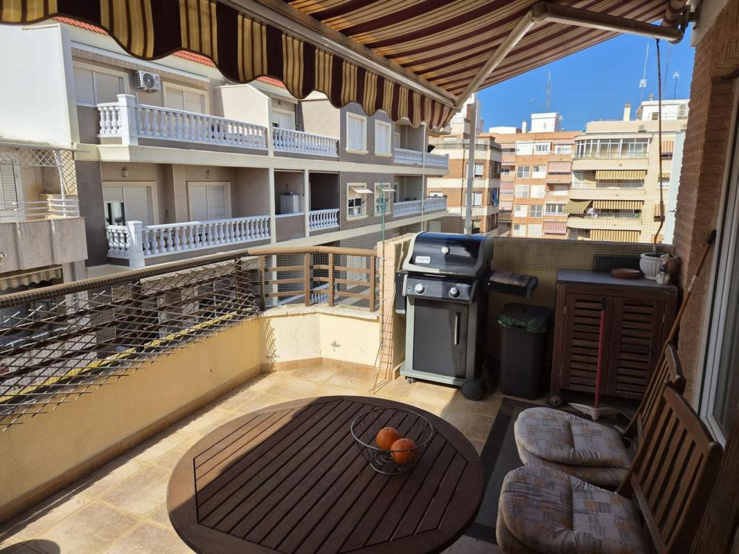 Sprzedaż mieszkania w Piso en Puerto Deportivo, Torrevieja, Torrevieja
photo 2