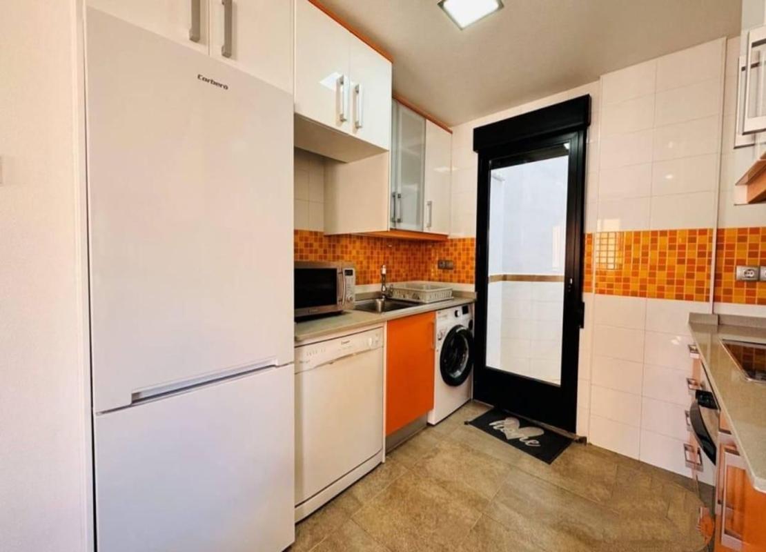 Sale of apartment in Piso en Gaspar Perrelló, Torrevieja, Torrevieja
photo 3