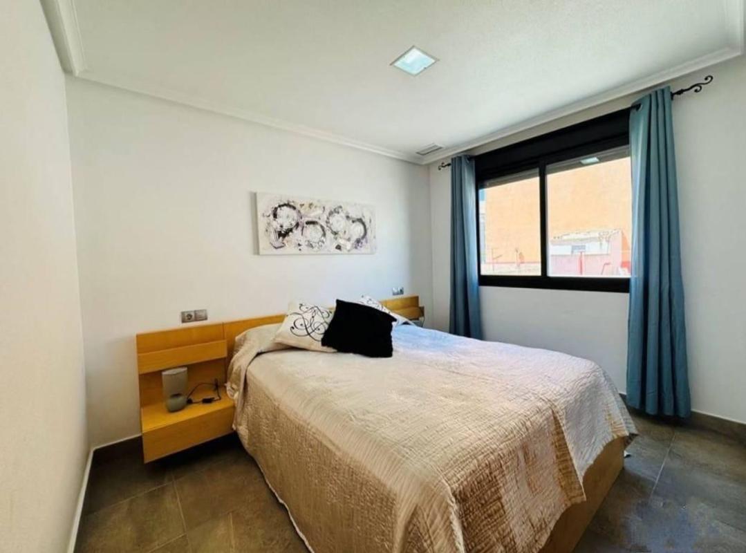 Sale of apartment in Piso en Gaspar Perrelló, Torrevieja, Torrevieja
photo 5