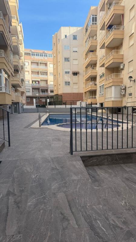 Venta de piso en Piso en CL Loma La, Antonio Machado, Torrevieja, Torrevieja
photo 4
