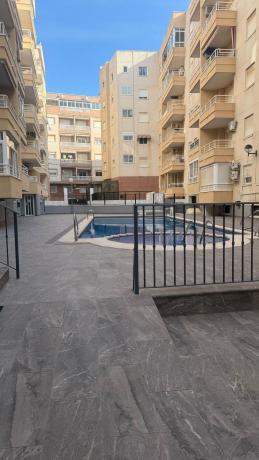 Venta de piso en Piso en CL Loma La, Antonio Machado, Torrevieja, Torrevieja
 photo 4