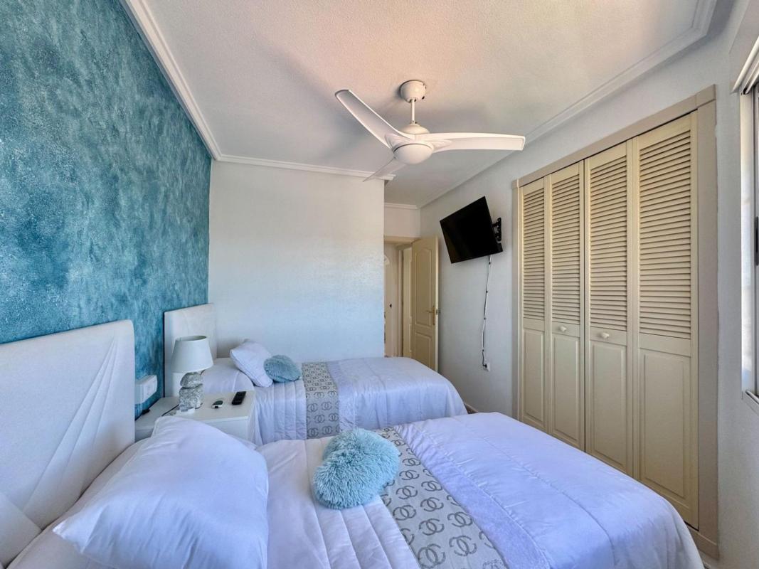 Sale of apartment in Piso en Calle Adriano, Gaspar Perrelló, Torrevieja, Torrevieja
 photo 3