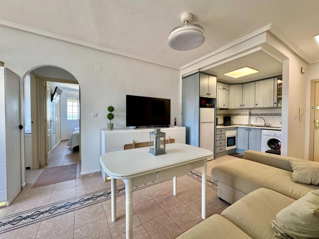 Sale of apartment in Piso en Calle Adriano, Gaspar Perrelló, Torrevieja, Torrevieja
 photo 5