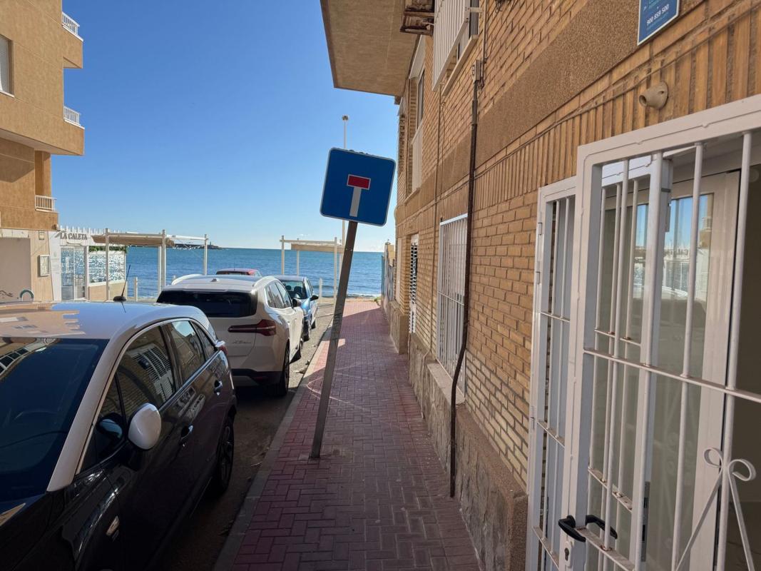 Sale of apartment in Piso en Calle Callosa del Segura, 1, Playa de los Náufragos, Torrevieja, Torrevieja
photo 2