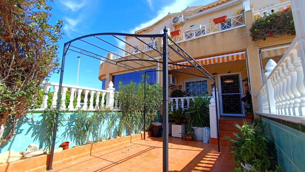 Venta de chalet independiente en Casa o chalet en La Siesta - El Salado - Torreta, Torrevieja, Torrevieja
photo 5