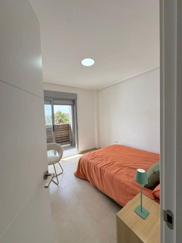 Sale of apartment in Piso en Calle Campoamor, 13, Puerto Deportivo, Torrevieja, Torrevieja
photo 2