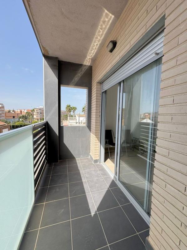 Sale of apartment in Piso en Calle Campoamor, 13, Puerto Deportivo, Torrevieja, Torrevieja
photo 3