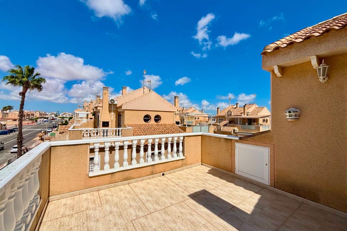 Продажа дуплекса на Dúplex en Calle Perseo, 8, Torreblanca, Torrevieja, Торревьеха photo 3