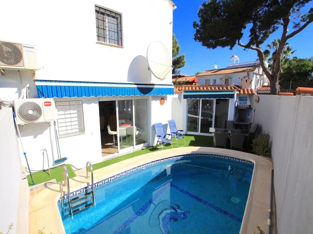 Venta de piso en Piso en Calle Cartagineses, Los Balcones - Los Altos del Edén, Torrevieja, Torrevieja
photo 1