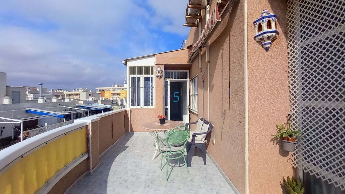 Venta de piso en Piso en Antonio Machado, Torrevieja, Torrevieja
 photo 3
