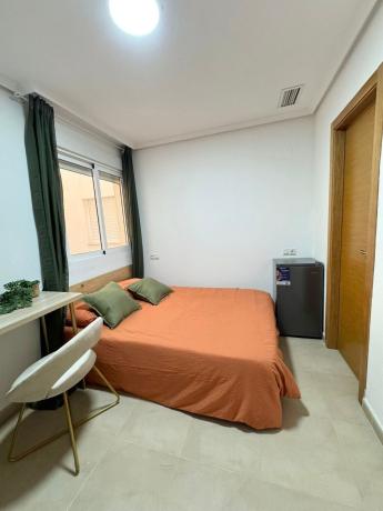 Sale of flat in Piso en Calle Campoamor, Puerto Deportivo, Torrevieja, Torrevieja
thumbnail 1