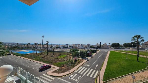 Casa o chalet independiente en Calle la Sagra, Los Balcones - Los Altos del Edén, Torrevieja photo 4