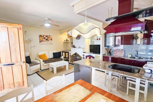 Venta de piso en Piso en Los Balcones - Los Altos del Edén, Torrevieja, Torrevieja
 photo 4