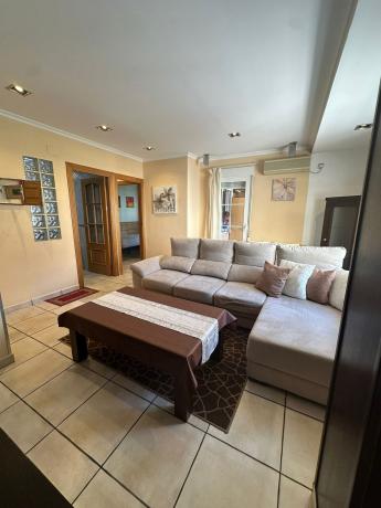 Venta de piso en Piso en Calle Alta, 8, Gaspar Perrelló, Torrevieja, Torrevieja
 photo 1
