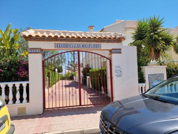 Venta de piso en Piso en Los Balcones - Los Altos del Edén, Torrevieja, Torrevieja
thumbnail 1