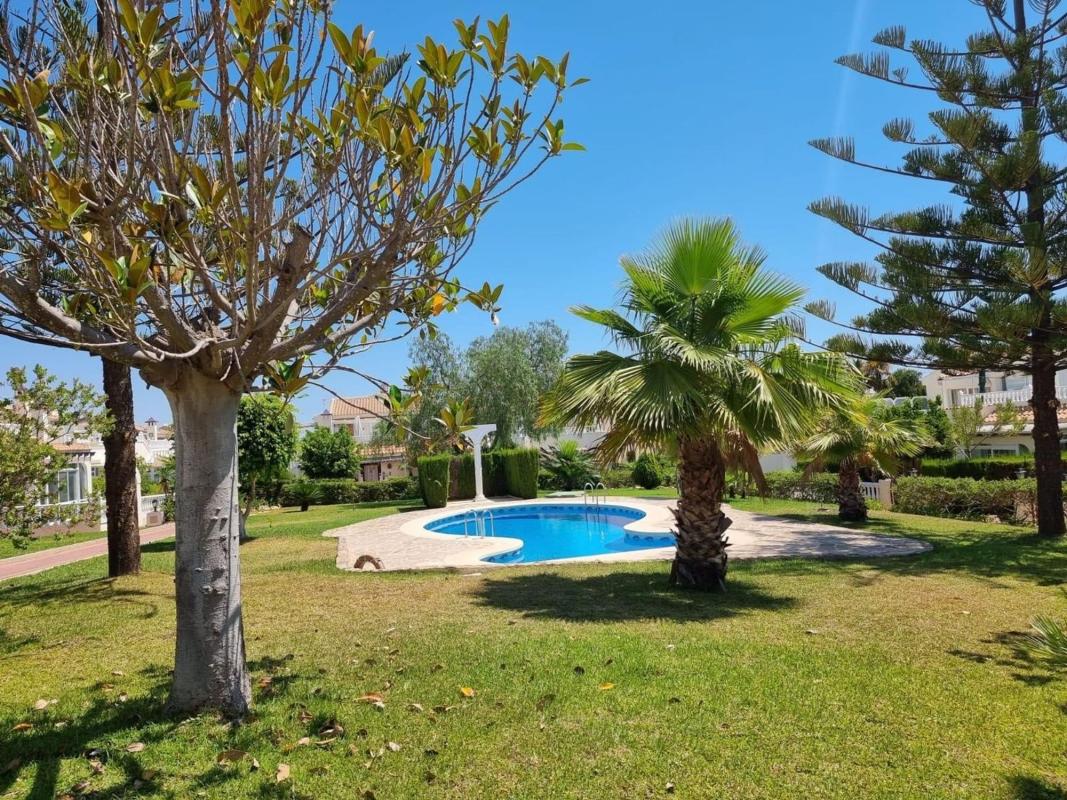 Venta de piso en Piso en Los Balcones - Los Altos del Edén, Torrevieja, Torrevieja
photo 3