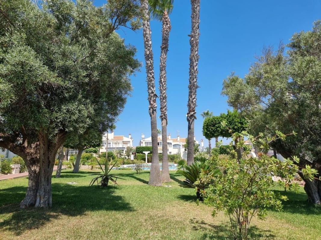 Venta de piso en Piso en Los Balcones - Los Altos del Edén, Torrevieja, Torrevieja
photo 4