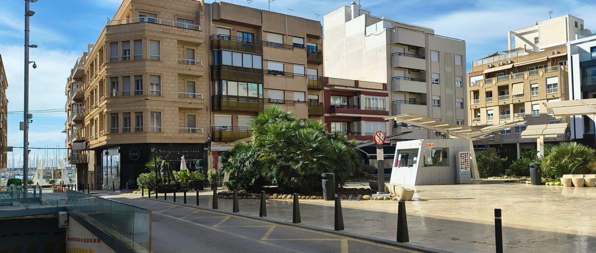 Sprzedaż mieszkania w Piso en Calle Patricio Perez, 7, Centro - Muelle Pesquero, Torrevieja, Torrevieja
photo 5