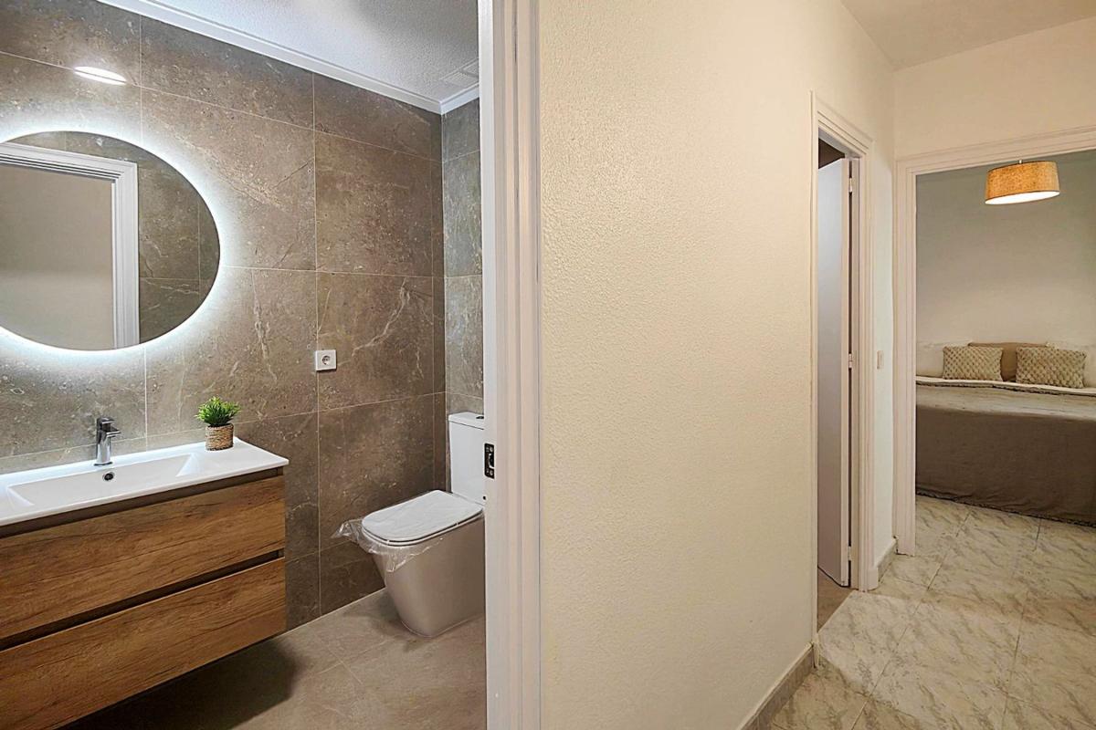 Продажа квартиры на Piso en Calle Concordia, Las Piscinas Naturales, Torrevieja, Торревьеха
 photo 2