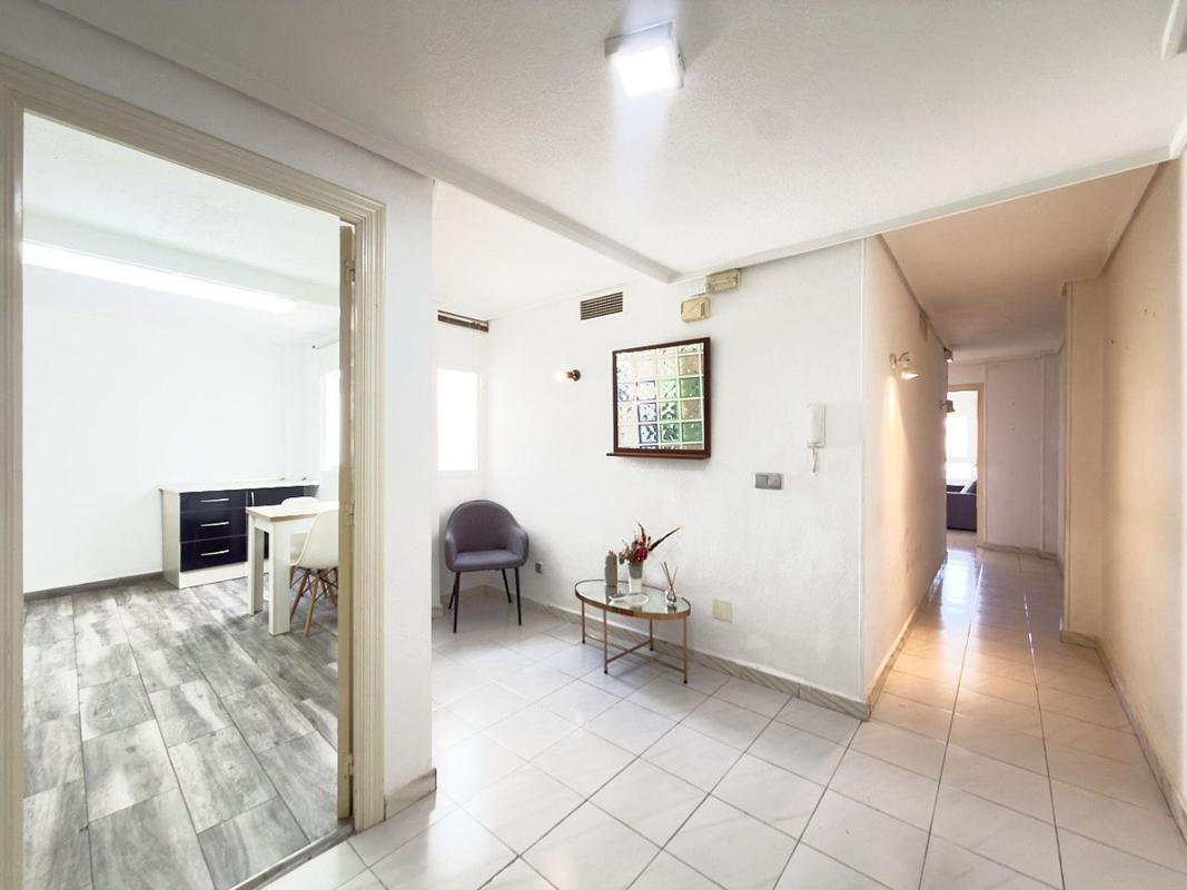 Sale of apartment in Piso en Centro - Muelle Pesquero, Torrevieja, Torrevieja
photo 5