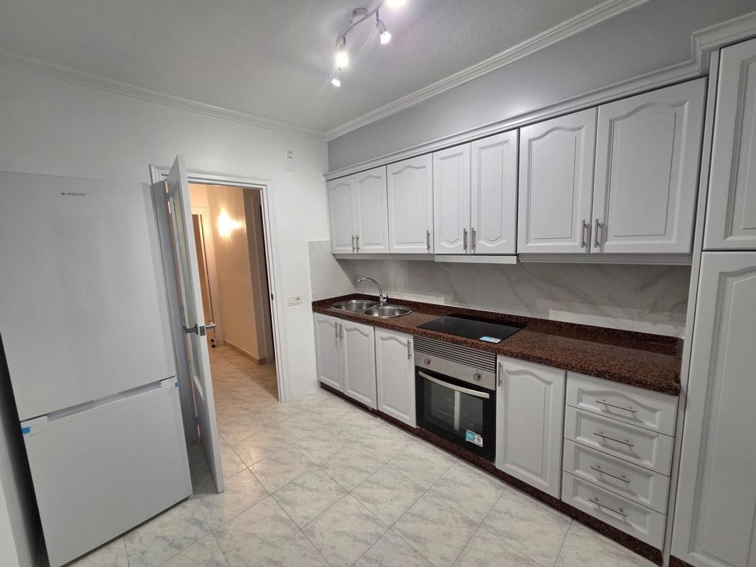 Sale of apartment in Piso en Calle Concordia, 50, Las Piscinas Naturales, Torrevieja, Torrevieja
photo 2