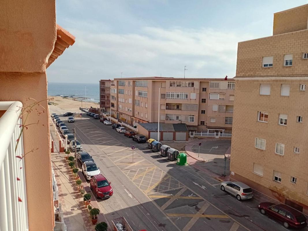 Venta de piso en Piso en Gaspar Perrelló, Torrevieja, Torrevieja
photo 4