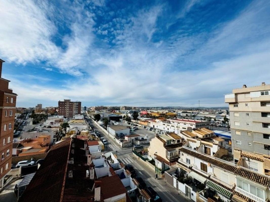 Продажа квартиры на Piso en Nueva Torrevieja, Torrevieja, Торревьеха
photo 2