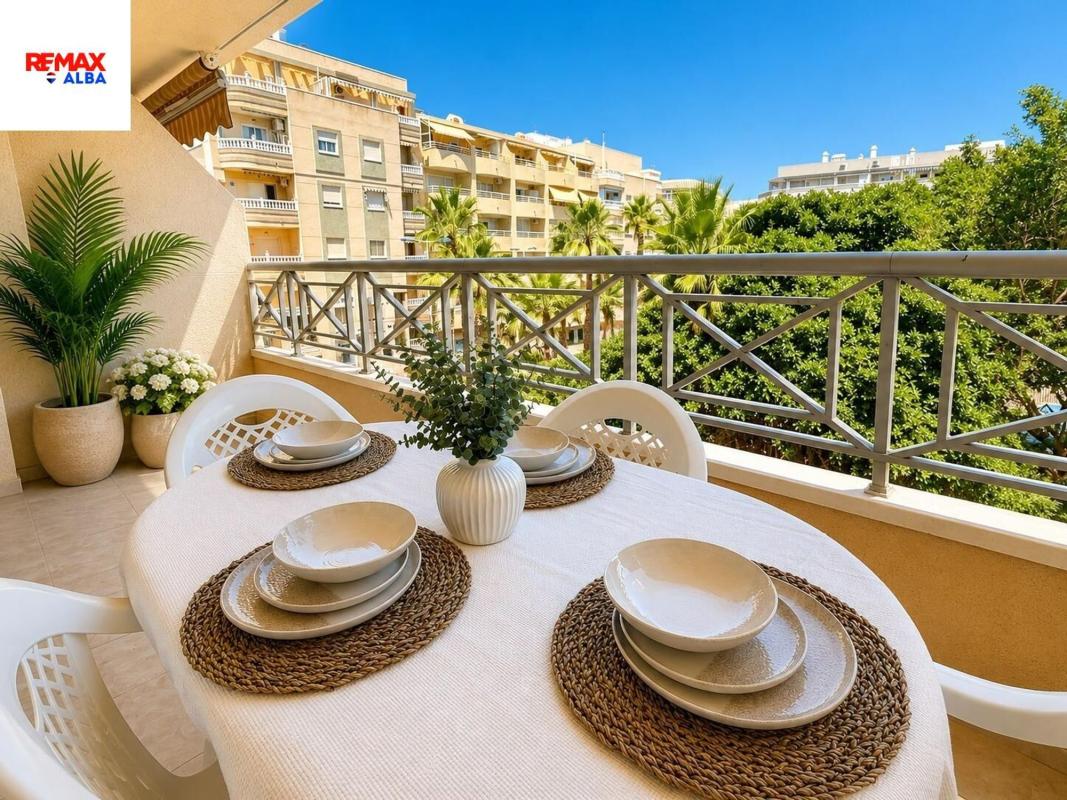 Продажа квартиры на Piso en Playa del Cura, Torrevieja, Торревьеха
photo 1