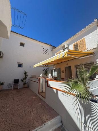Chalet adosado en Calle Murillo, 3, La Siesta - El Salado - Torreta, Torrevieja photo 2