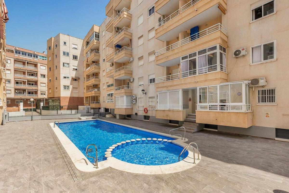 Продажа пентхауса на Ático en Calle Moriones, 48, Antonio Machado, Torrevieja, Торревьеха photo 1