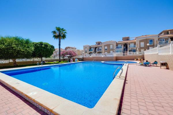 Casa o chalet independiente en Aguas Nuevas, Torrevieja photo 1