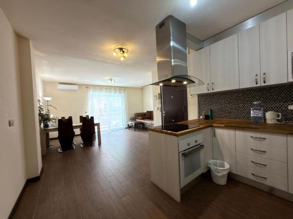 Venta de piso en Piso en Antonio Machado, Torrevieja, Torrevieja
thumbnail 3