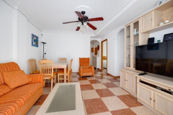 Venta de piso en Piso en Calle Mayor, 38, Gaspar Perrelló, Torrevieja, Torrevieja
 photo 1
