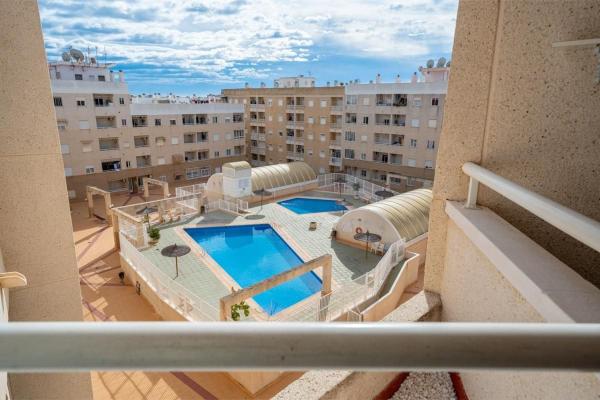 Sale of flat in Piso en El Molino, Torrevieja, Torrevieja
thumbnail 2